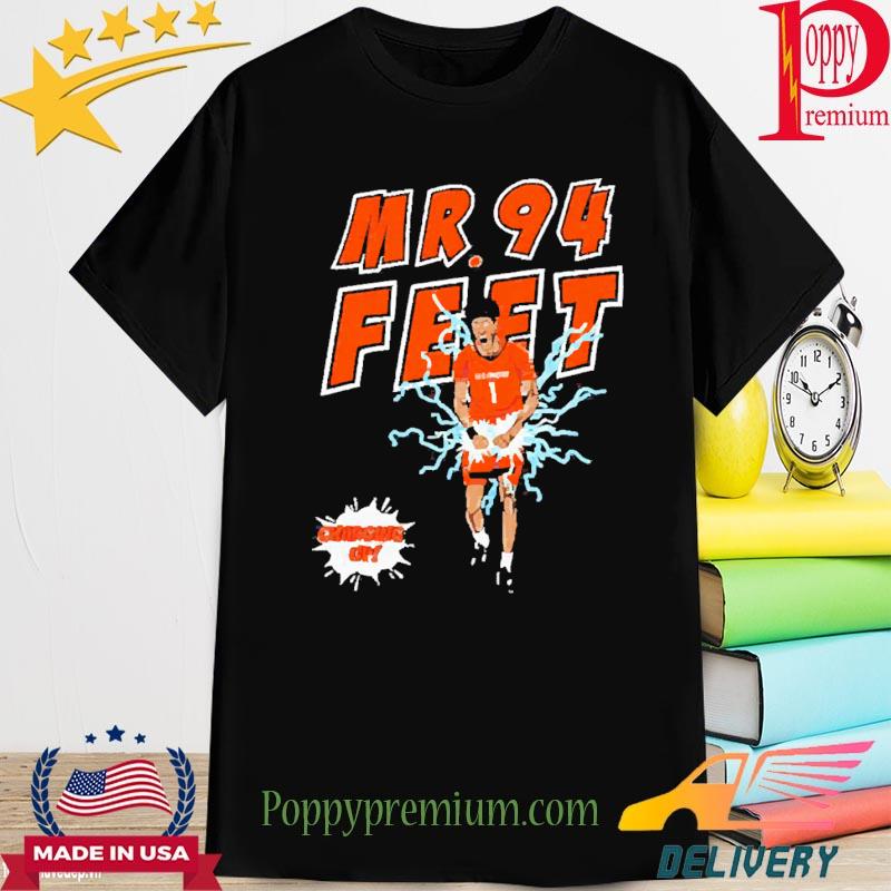 Official The Illinois nil store mr 94 feet charging up T-shirt